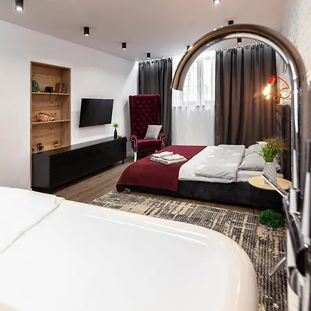 Art незабываемый * リヴィウ